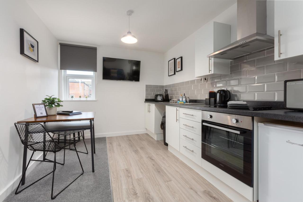 Charles Alexander Short Stay - Charnley House Apartments Blackpool Exterior photo