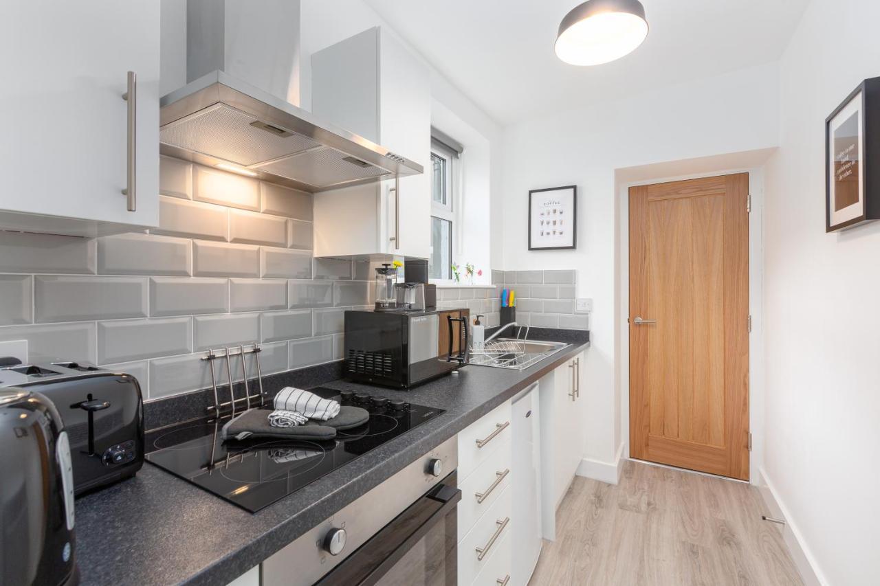Charles Alexander Short Stay - Charnley House Apartments Blackpool Exterior photo