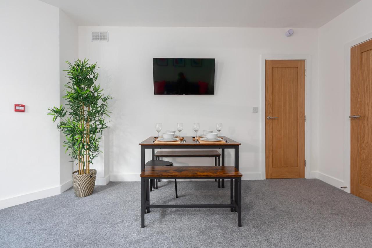 Charles Alexander Short Stay - Charnley House Apartments Blackpool Exterior photo